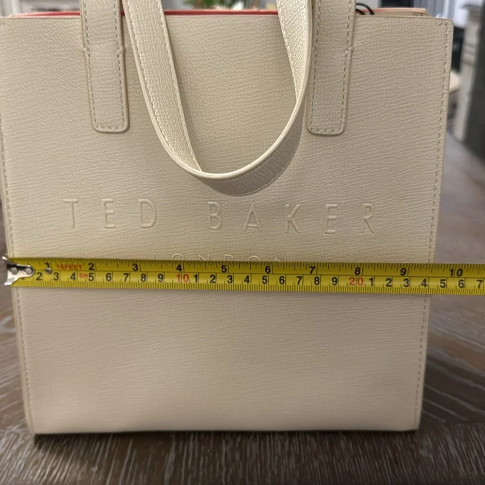 Ted Baker seen style